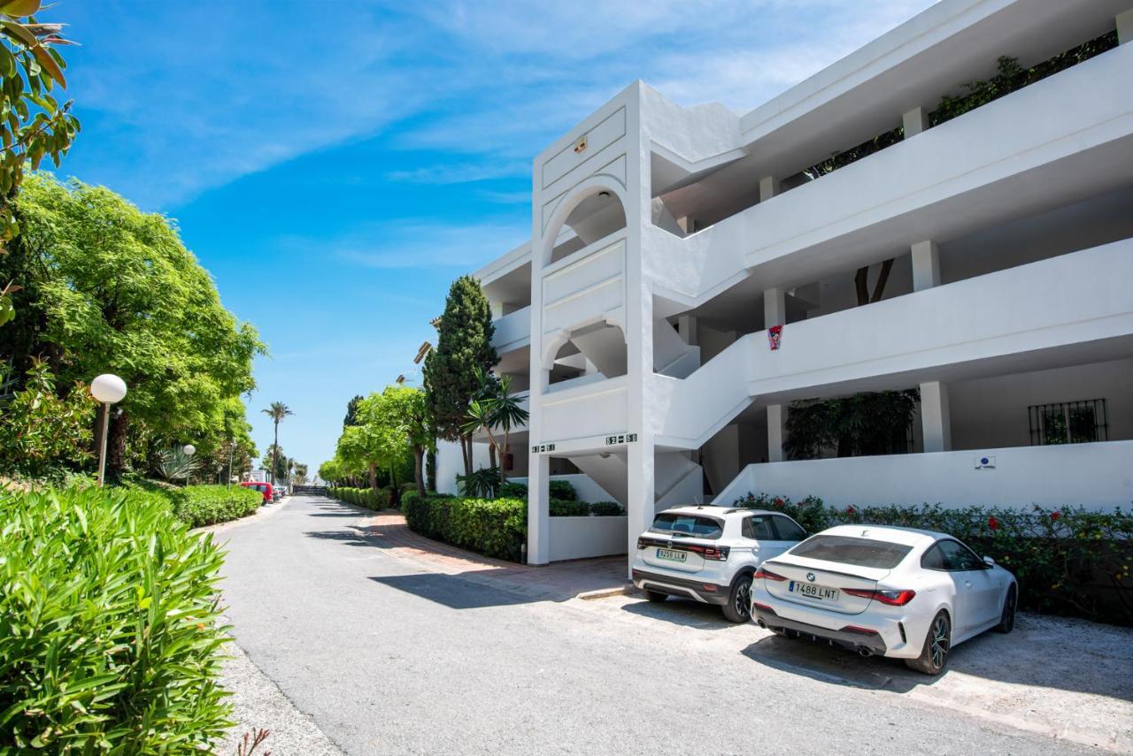 Frontline Beach Apartment Miraflores Sitio de Calahonda Eksteriør bilde