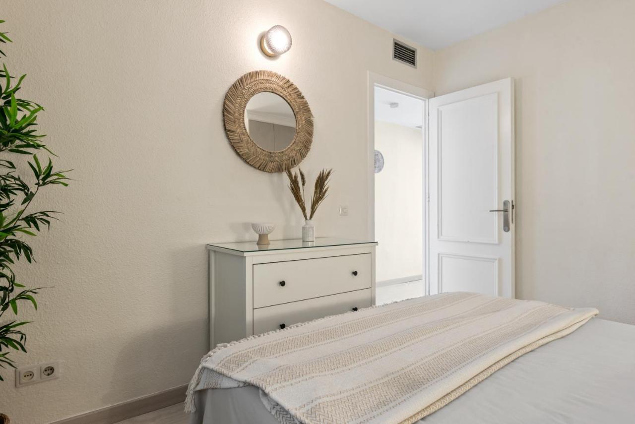 Frontline Beach Apartment Miraflores Sitio de Calahonda Eksteriør bilde